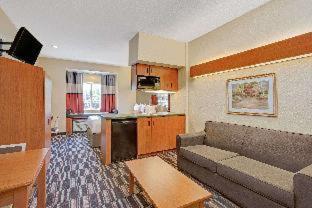 Microtel Inn & Suites By Wyndham Bushnell Quarto foto