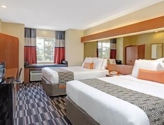 Microtel Inn & Suites By Wyndham Bushnell Exterior foto